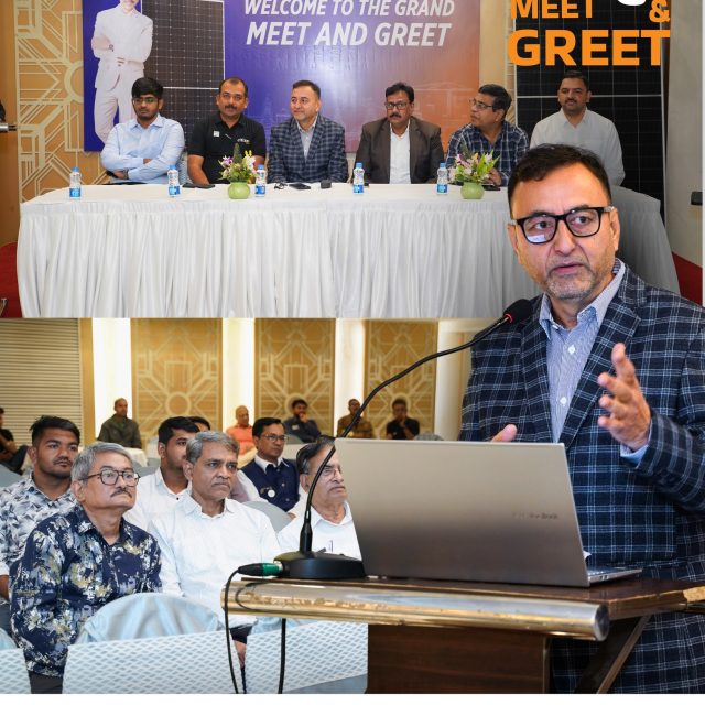 Strengthening partnerships that power a brighter future ☀️🤝
Glimpses from the Citizen Solar Meet & Greet with our valued channel partners and distributors in Nagpur, Maharashtra.

 #citizensolar #nagpur #solarpower